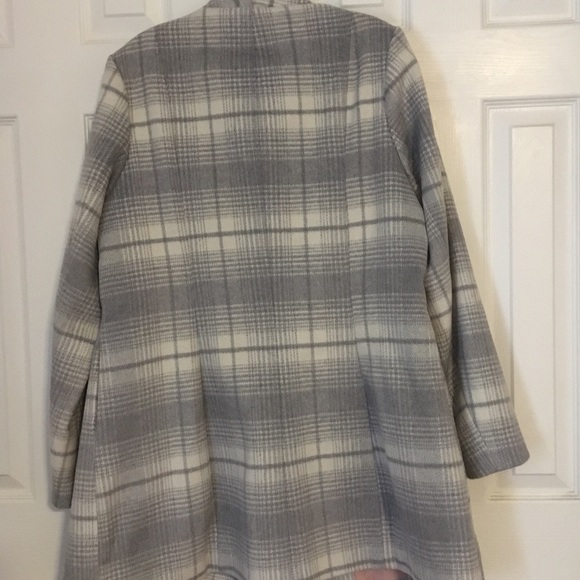 Torrid Gray Plaid Wool Midi Coat, NWT - Picture 3 of 5